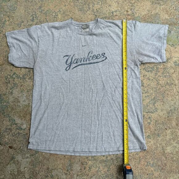Vintage New York Yankees Nike Center Swoosh Y2K Shirt - Picture 1 of 5